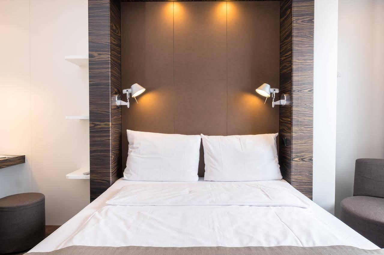 B&B Hotel Muenchen-Putzbrunn Zewnętrze zdjęcie