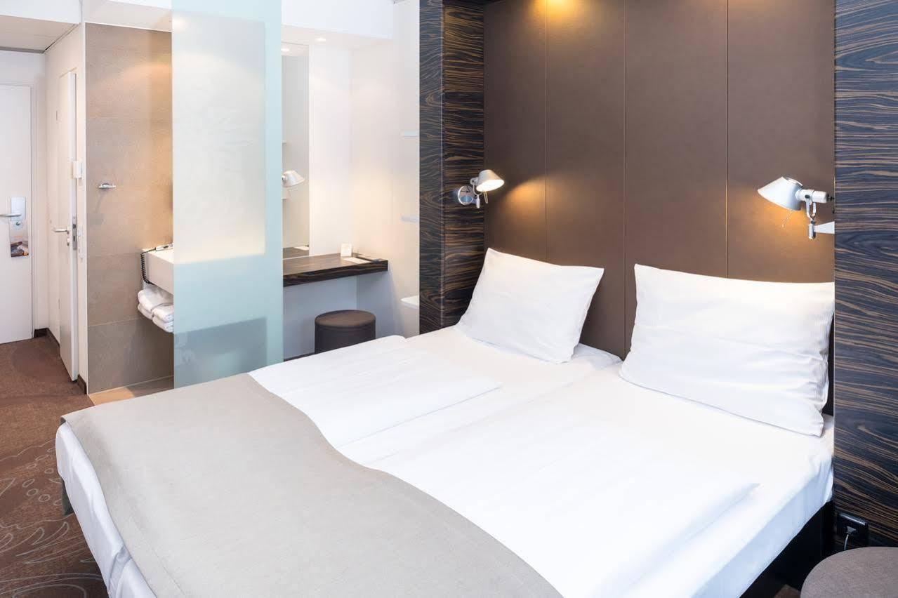 B&B Hotel Muenchen-Putzbrunn Zewnętrze zdjęcie