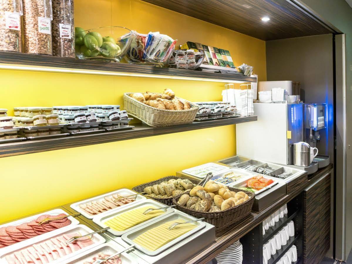 B&B Hotel Muenchen-Putzbrunn Zewnętrze zdjęcie