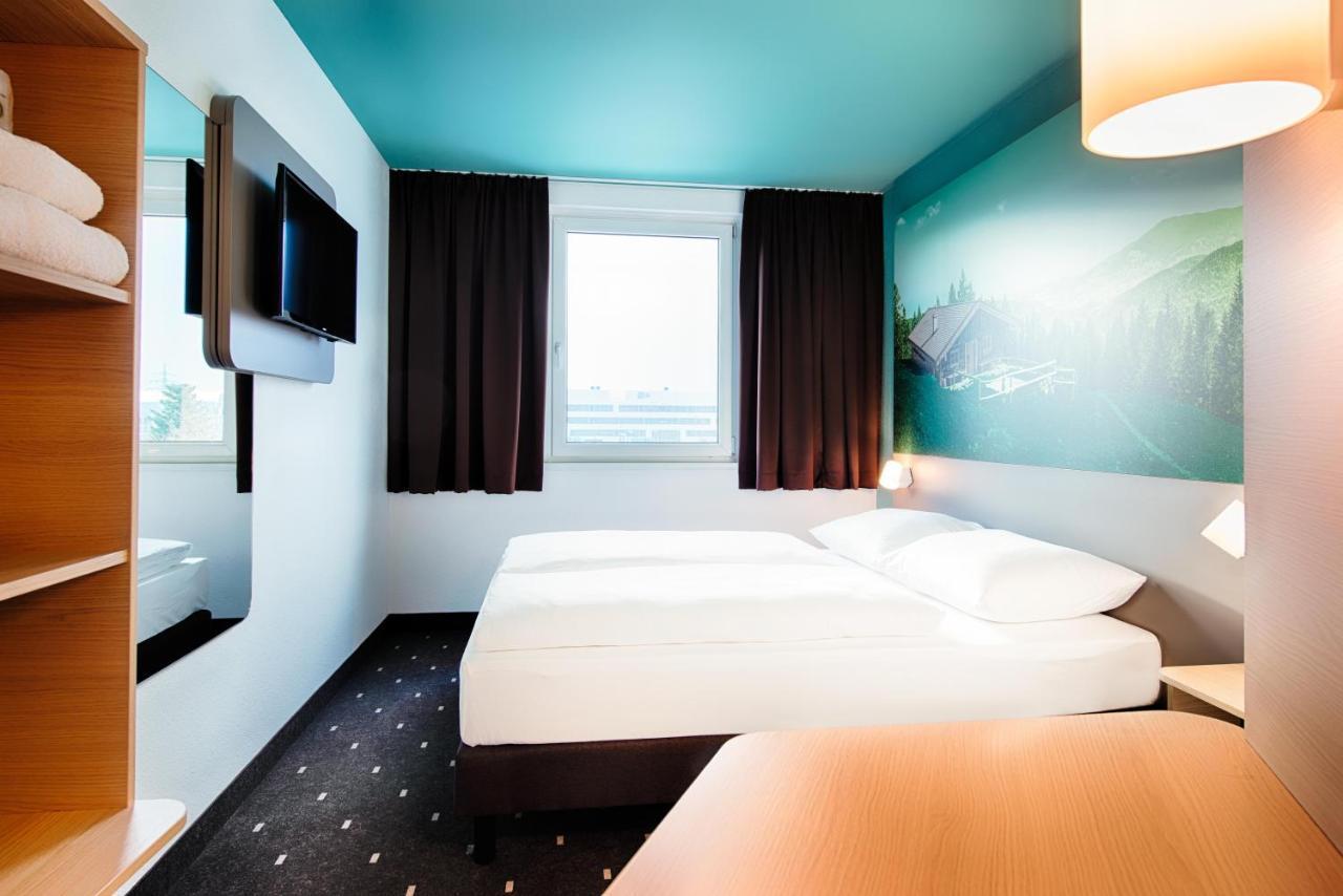 B&B Hotel Muenchen-Putzbrunn Zewnętrze zdjęcie