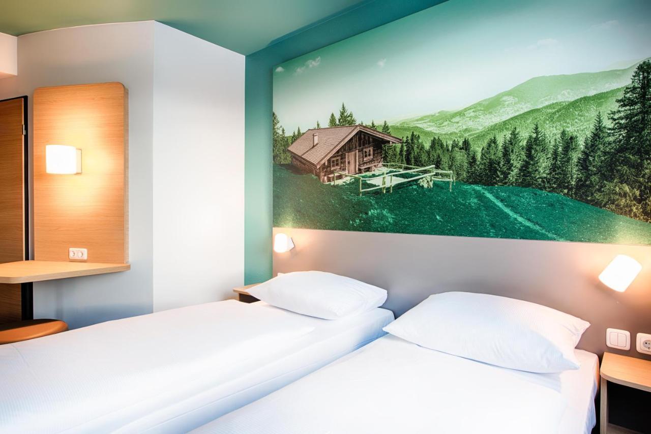 B&B Hotel Muenchen-Putzbrunn Zewnętrze zdjęcie