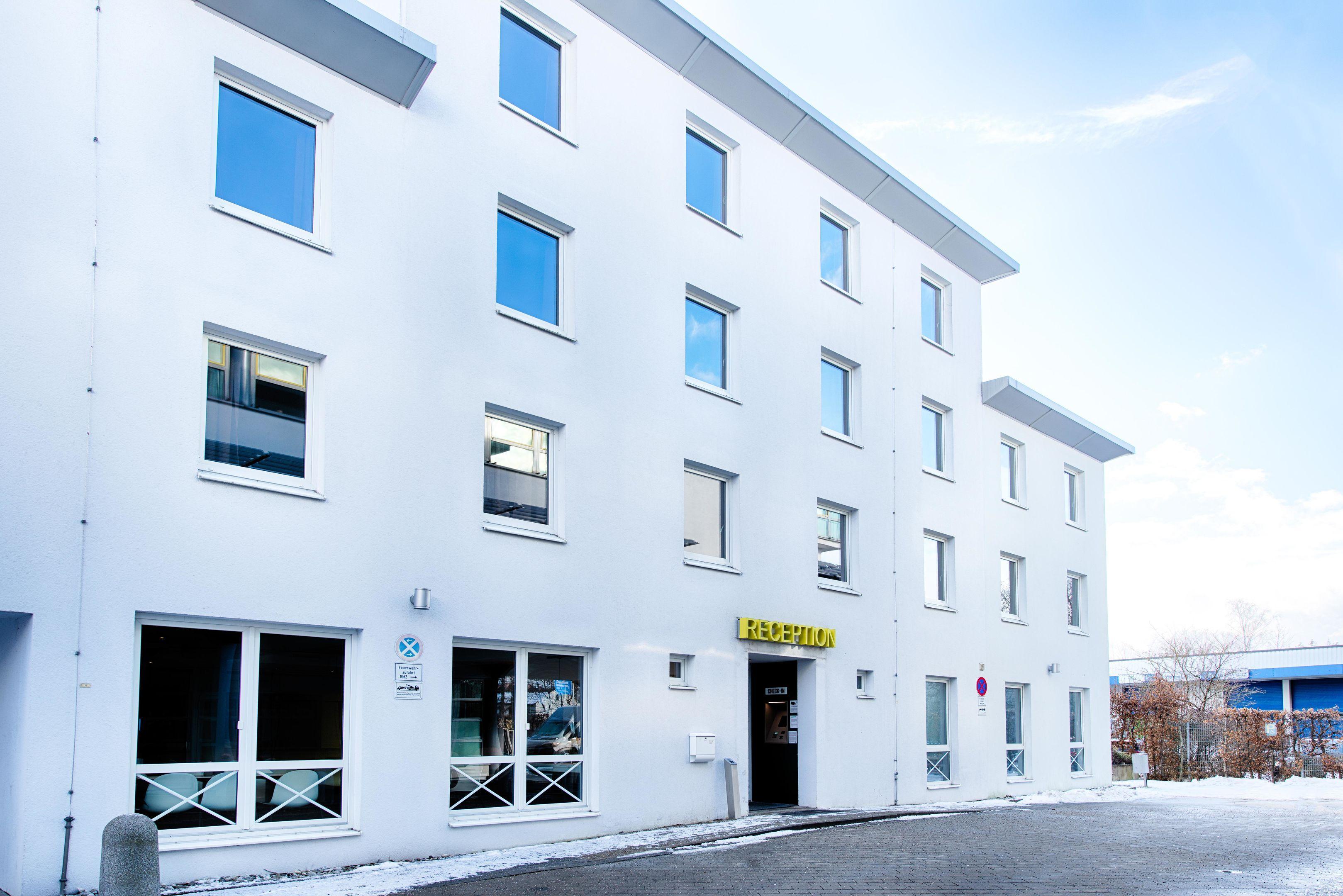 B&B Hotel Muenchen-Putzbrunn Zewnętrze zdjęcie