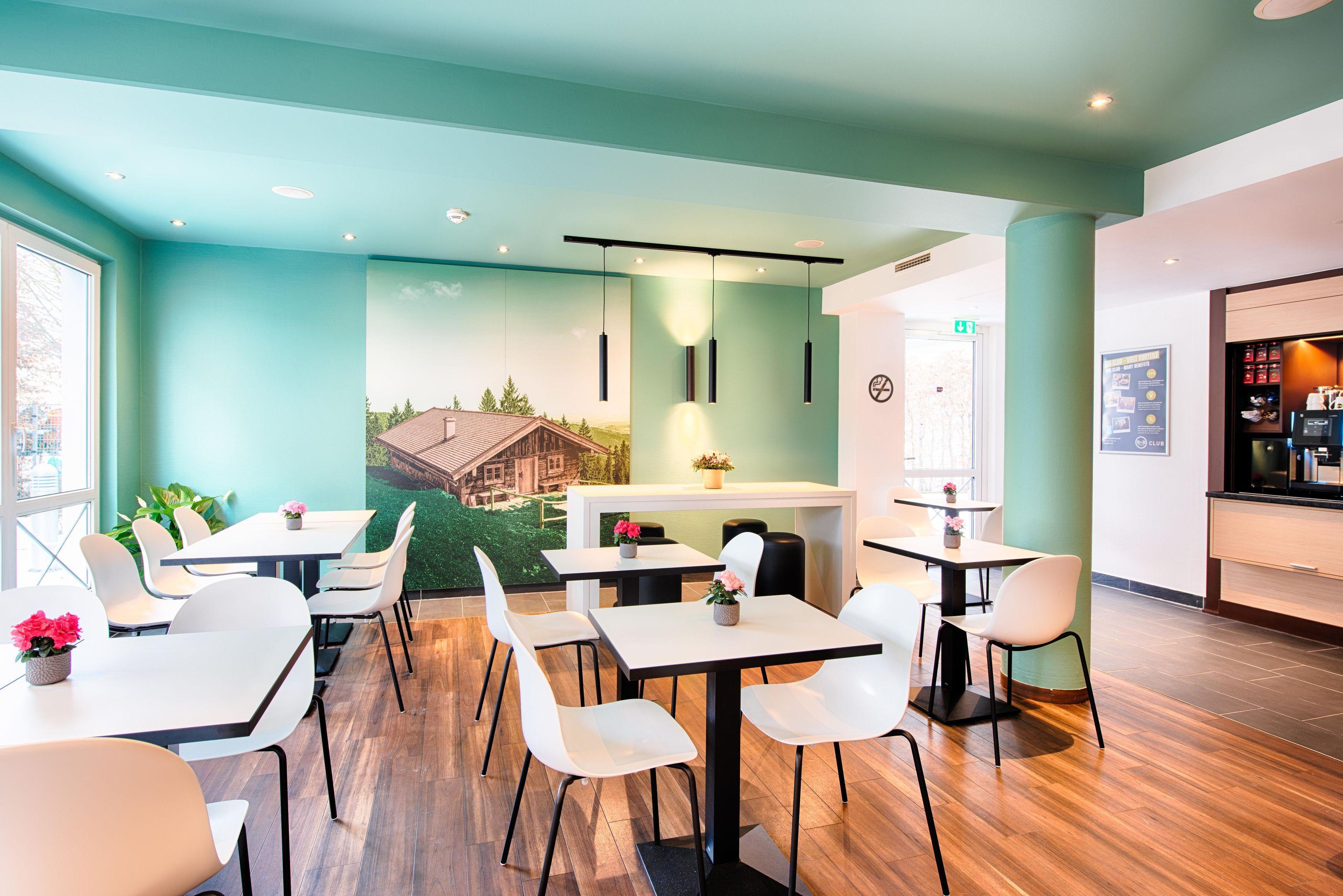 B&B Hotel Muenchen-Putzbrunn Zewnętrze zdjęcie
