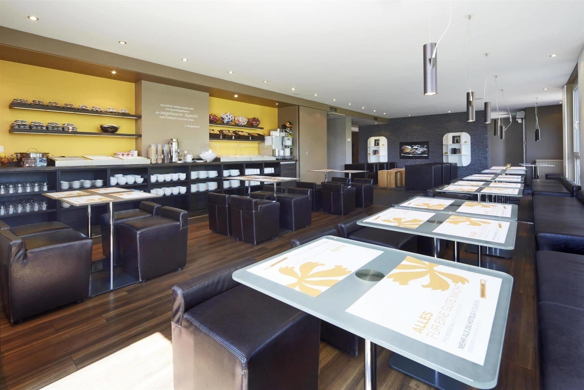 B&B Hotel Muenchen-Putzbrunn Zewnętrze zdjęcie