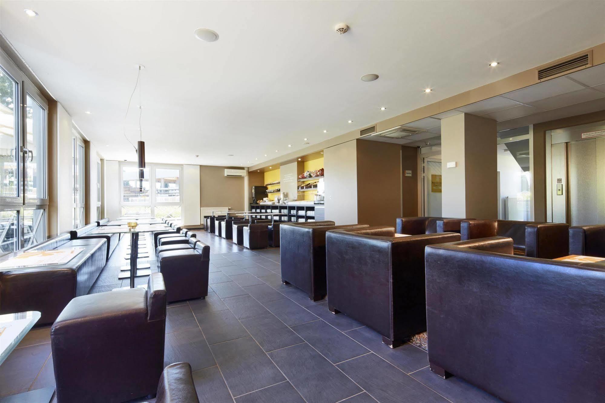 B&B Hotel Muenchen-Putzbrunn Zewnętrze zdjęcie