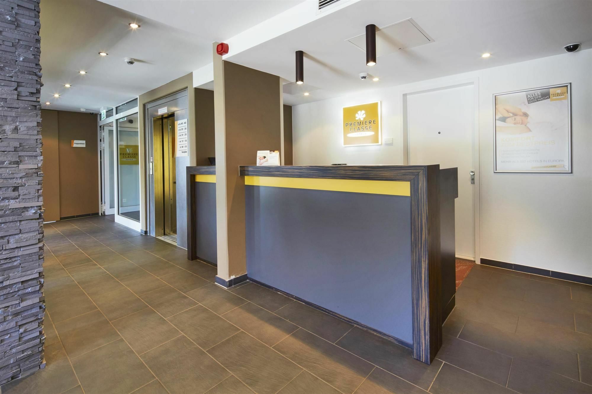 B&B Hotel Muenchen-Putzbrunn Zewnętrze zdjęcie